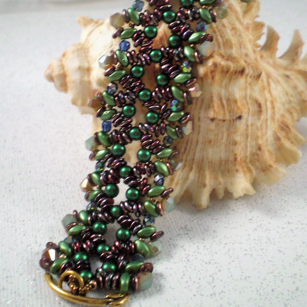 Ondina Bracelet Hand Beaded High Fashion Gift 42$